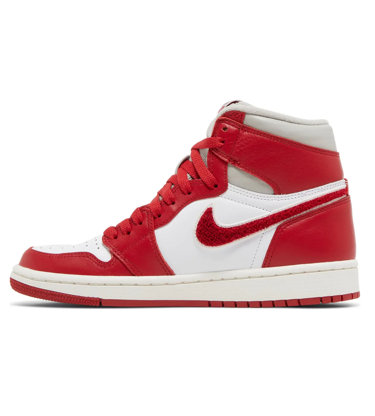 Air Jordan 1 Retro 'Varsity Red' - Image 3
